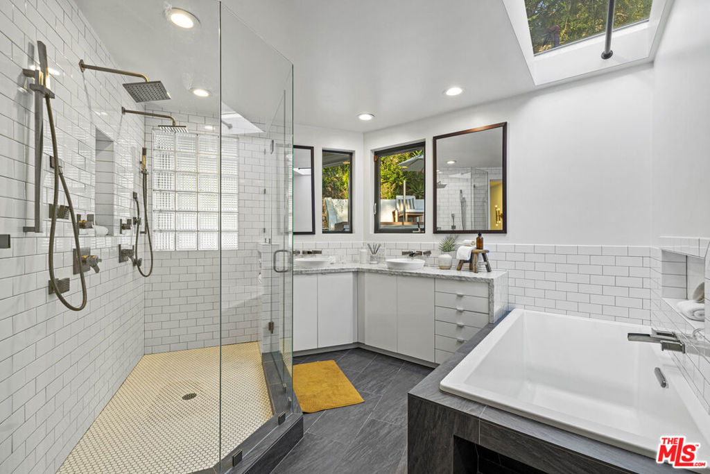 3873 Berry Drive