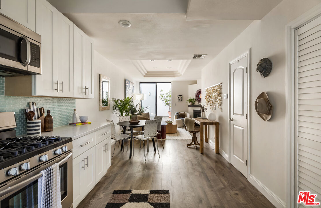 2500 Abbot Kinney Blvd Unit: 25