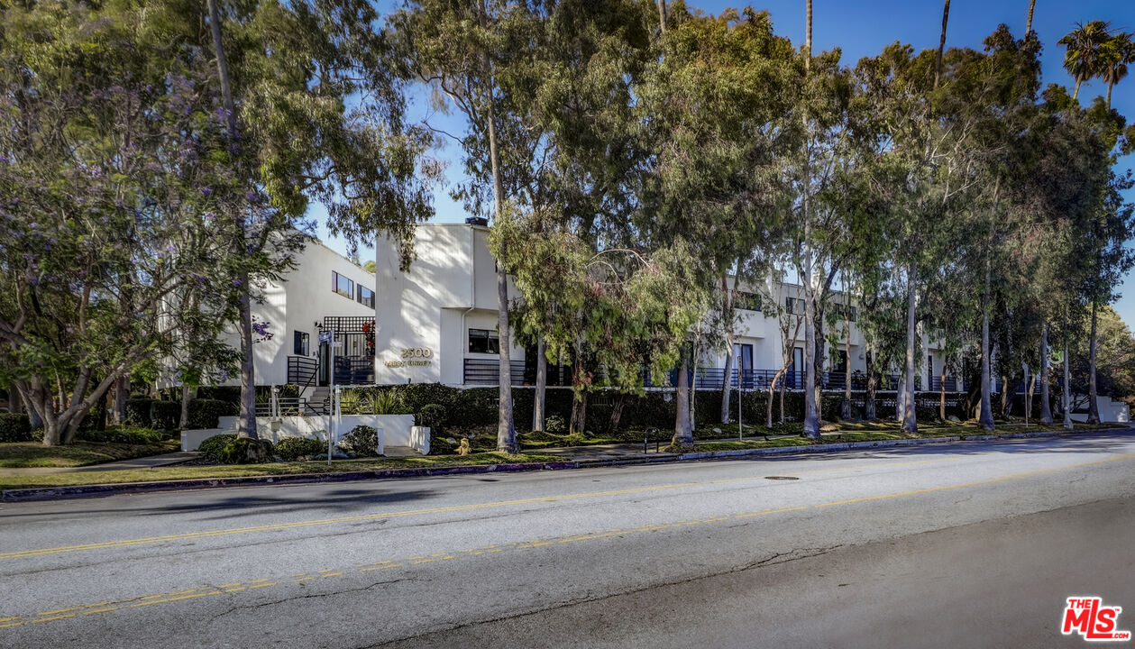 2500 Abbot Kinney Blvd Unit: 25