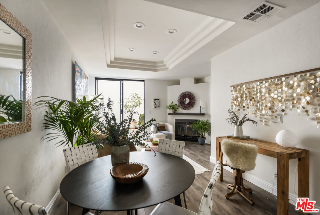 2500 Abbot Kinney Blvd Unit: 25