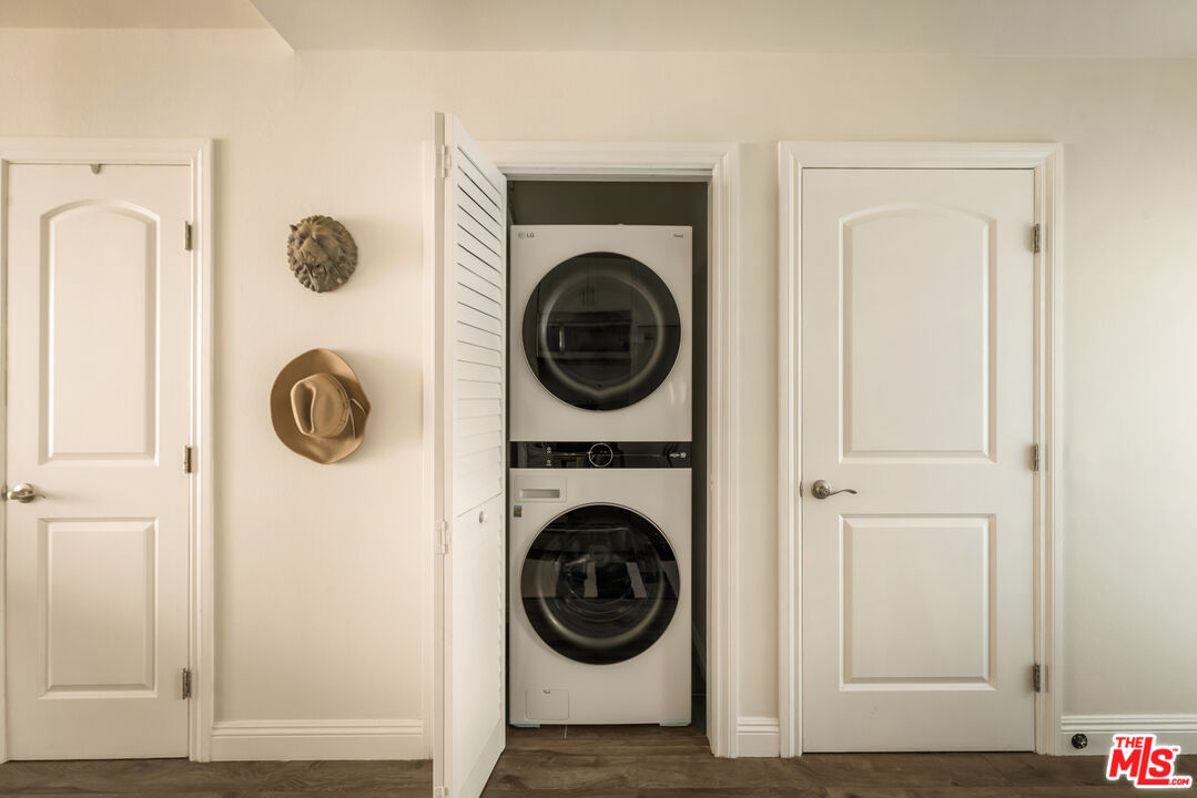 2500 Abbot Kinney Blvd Unit: 25