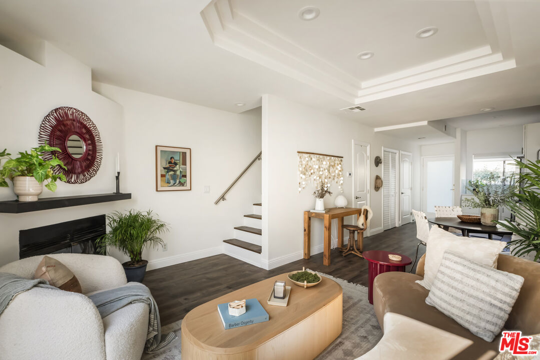 2500 Abbot Kinney Blvd Unit: 25