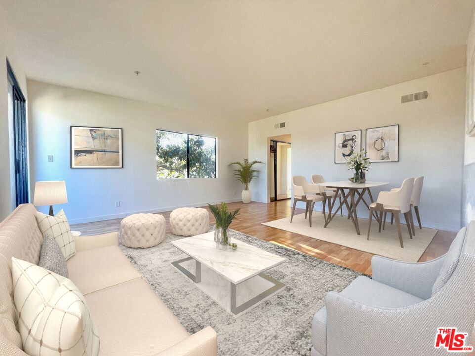 1610 Broadway Unit: #303