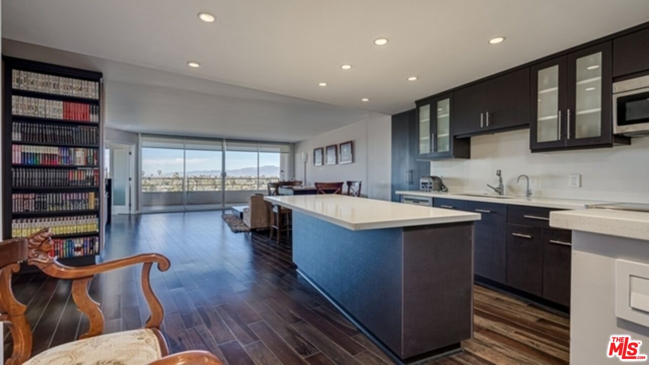 4265 Marina City Dr Unit: 301