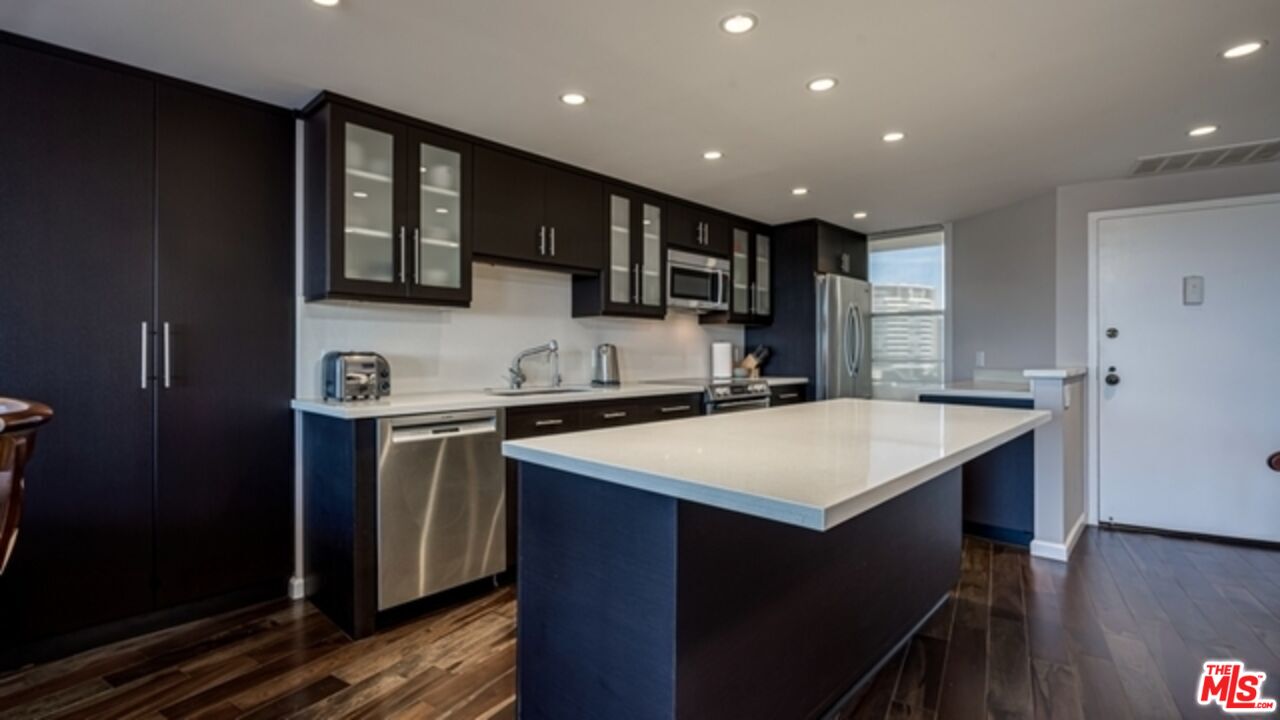 4265 Marina City Dr Unit: 301