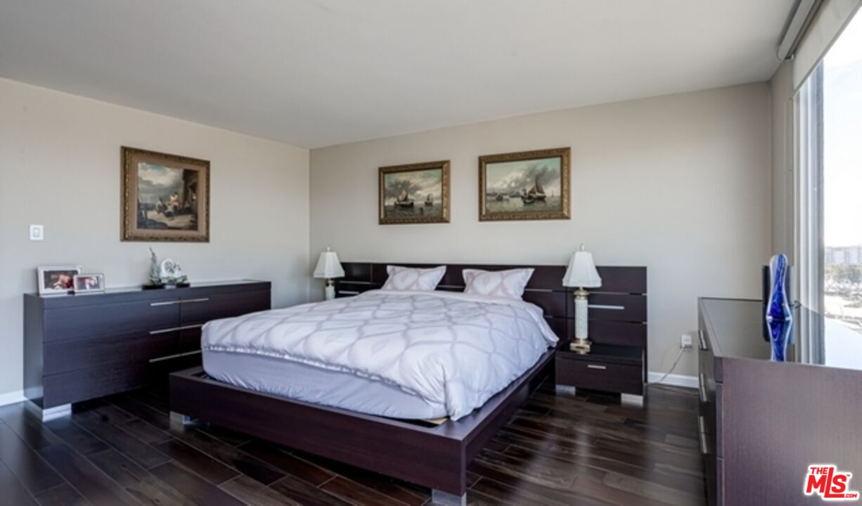 4265 Marina City Dr Unit: 301