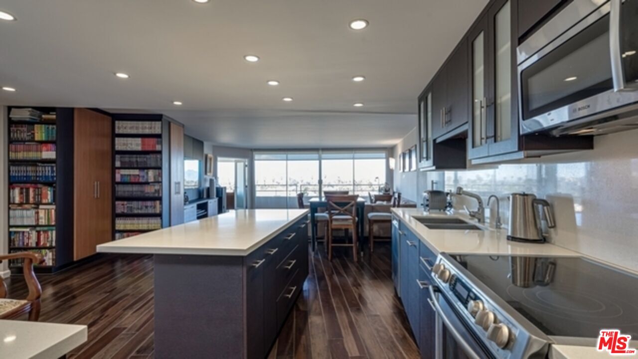 4265 Marina City Dr Unit: 301