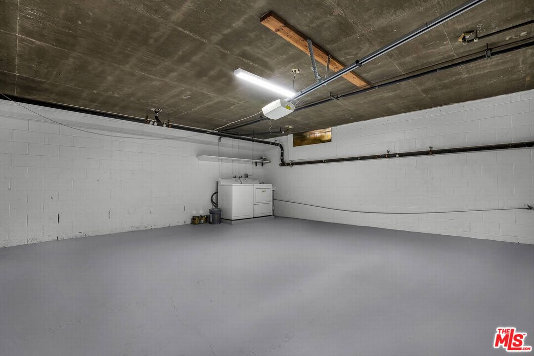 938 5th St Unit: 1