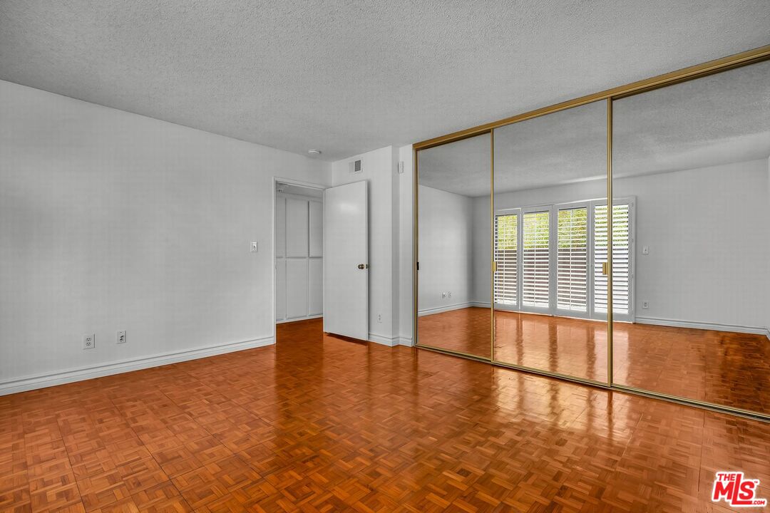 938 5th St Unit: 1