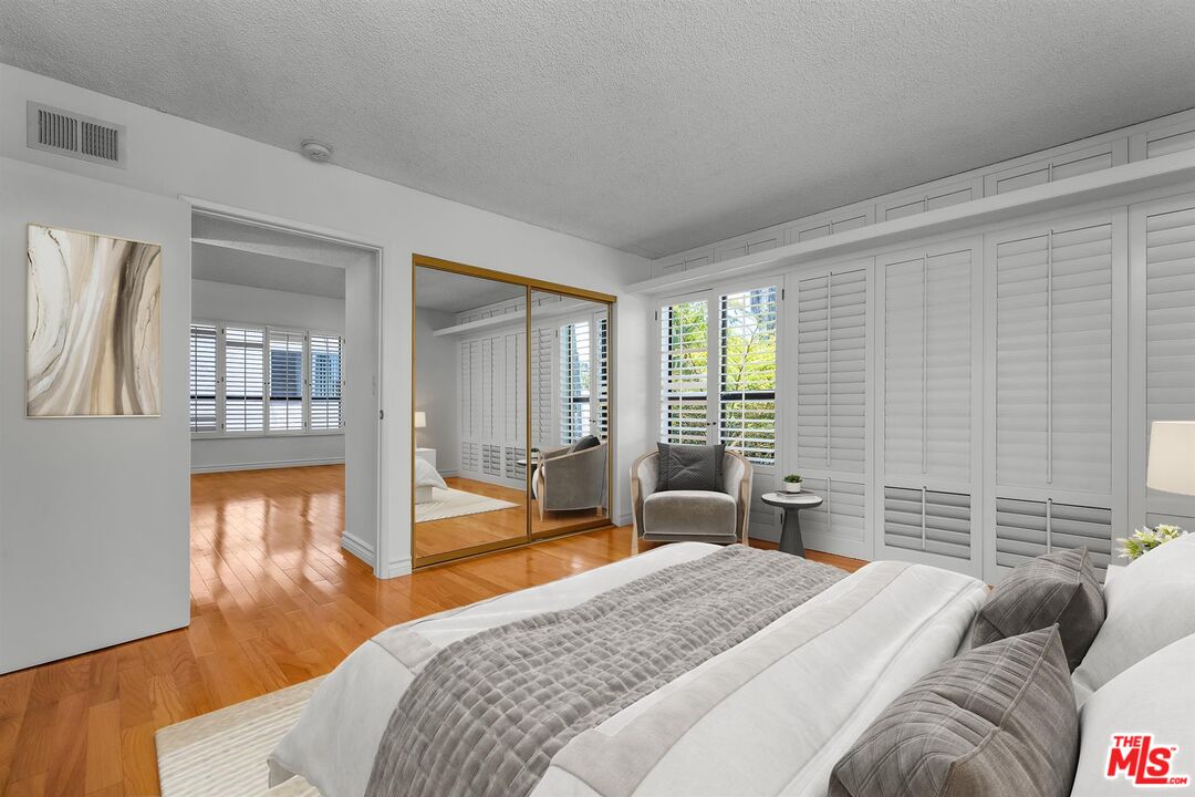 938 5th St Unit: 1