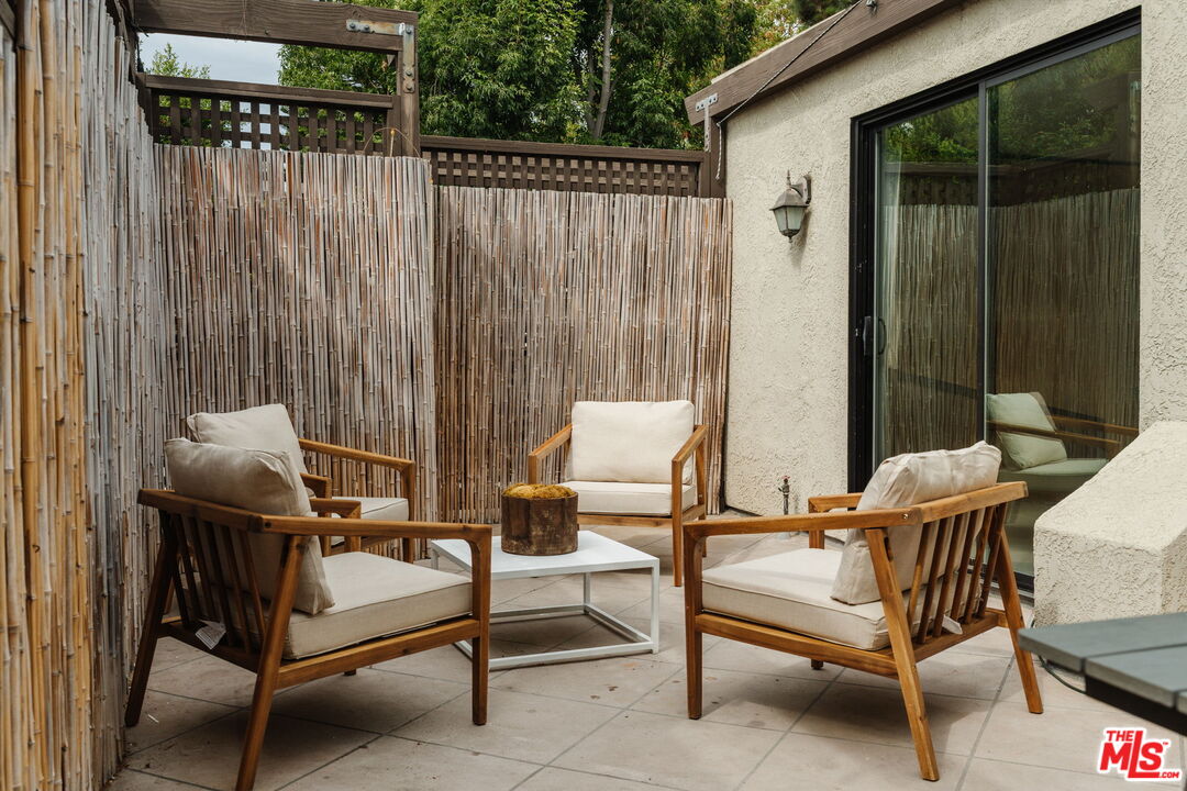 950 N Kings Rd Unit: 315