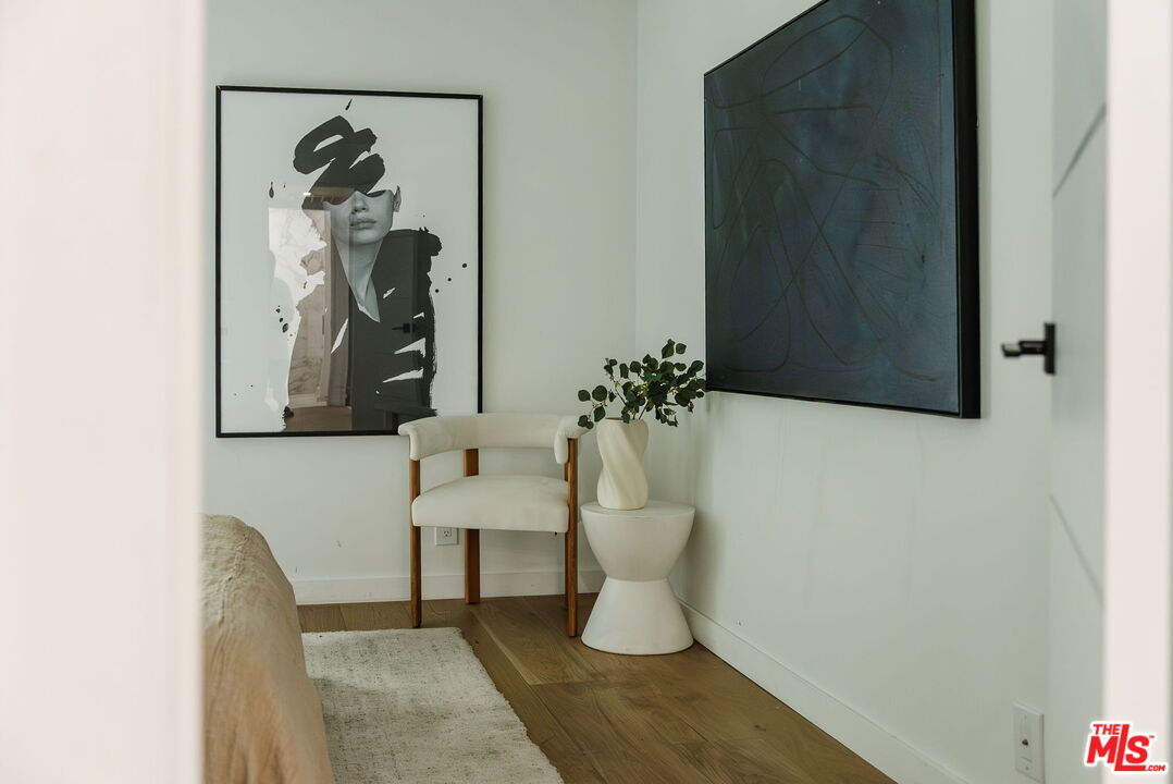 950 N Kings Rd Unit: 315