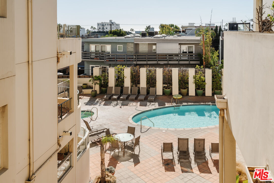 255 Main St Unit: 305