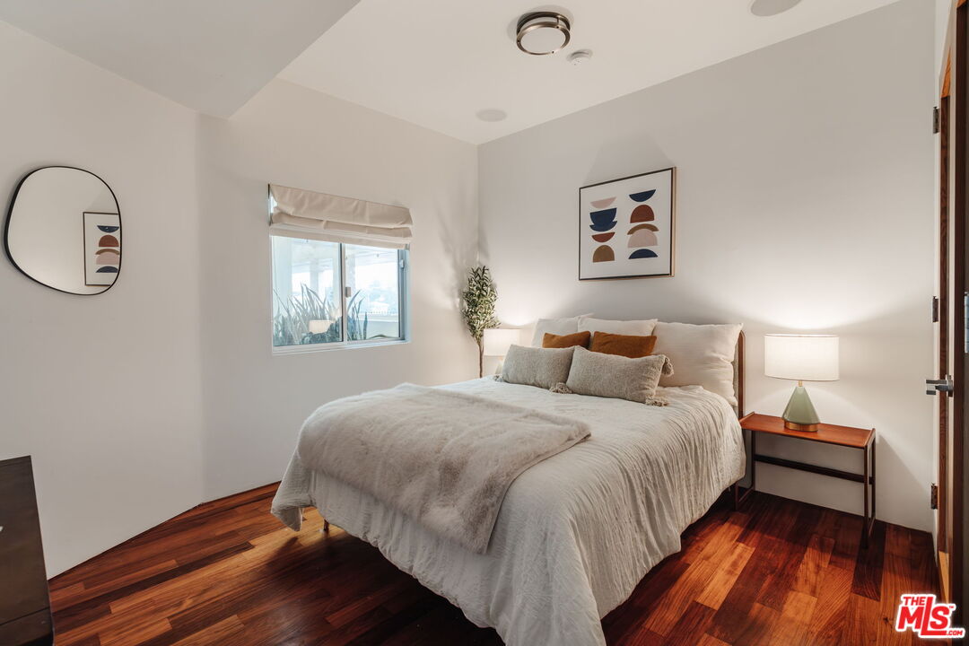 255 Main St Unit: 305