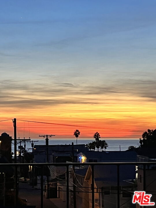 255 Main St Unit: 305