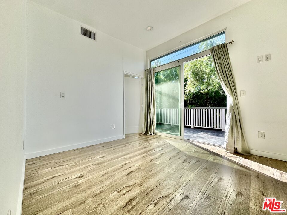 402 Pacific St Unit: 1