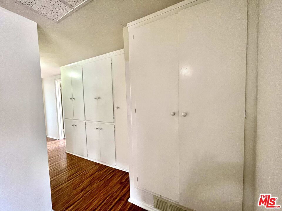 127 Loma Vista St Unit: 6