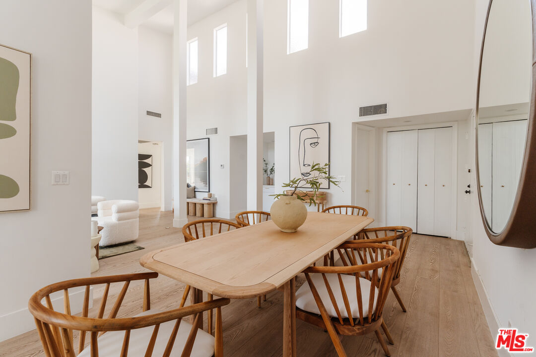 1277 S Beverly Glen Blvd Unit: 408