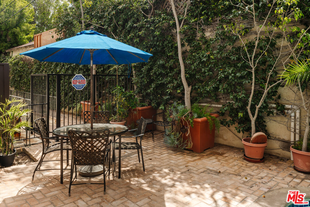 1277 S Beverly Glen Blvd Unit: 408