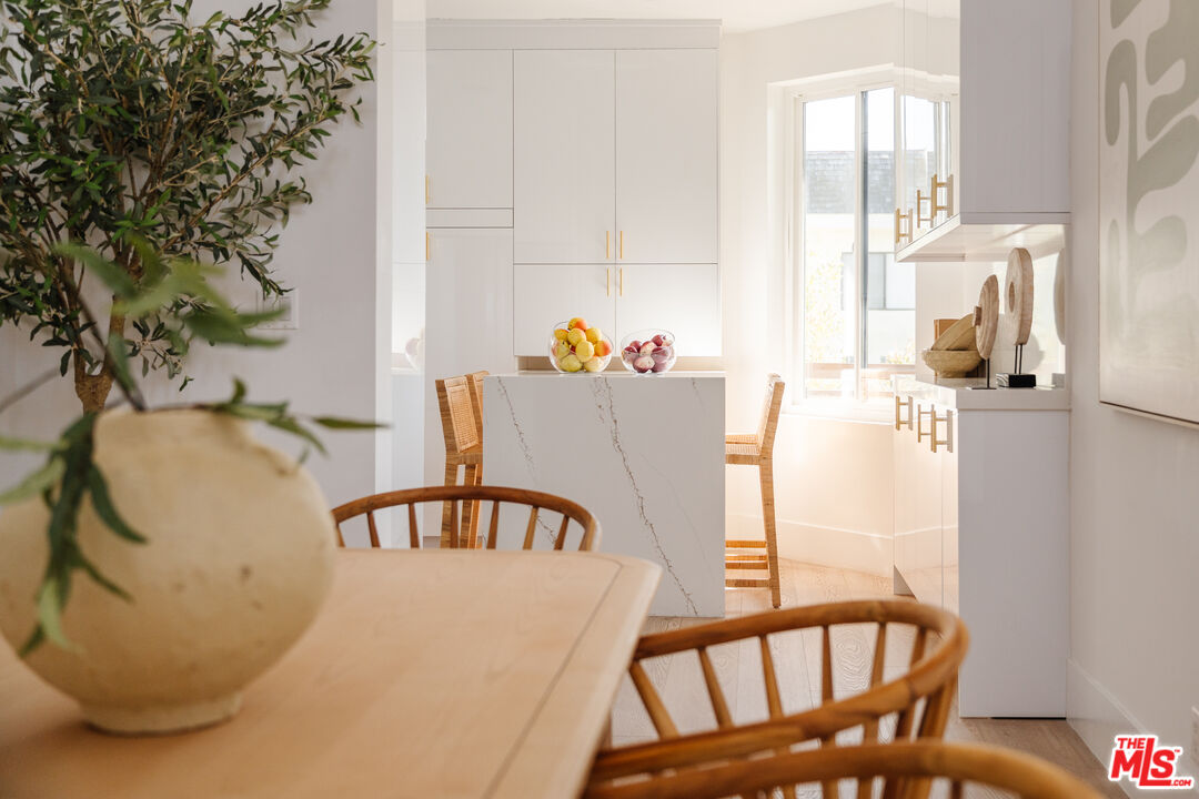 1277 S Beverly Glen Blvd Unit: 408