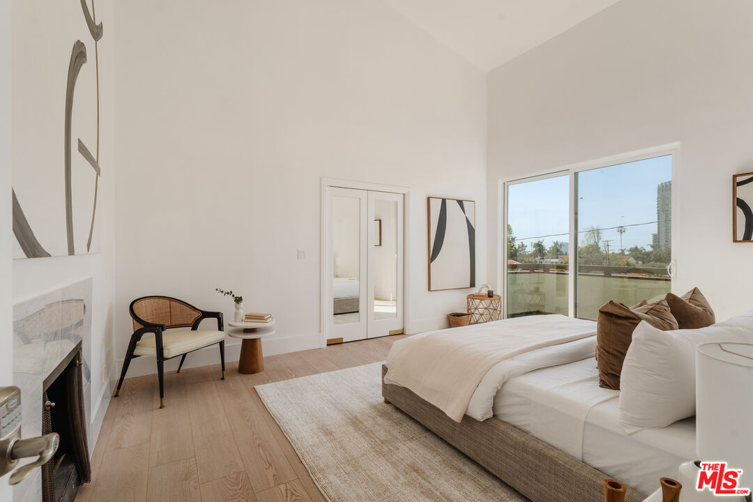 1277 S Beverly Glen Blvd Unit: 408