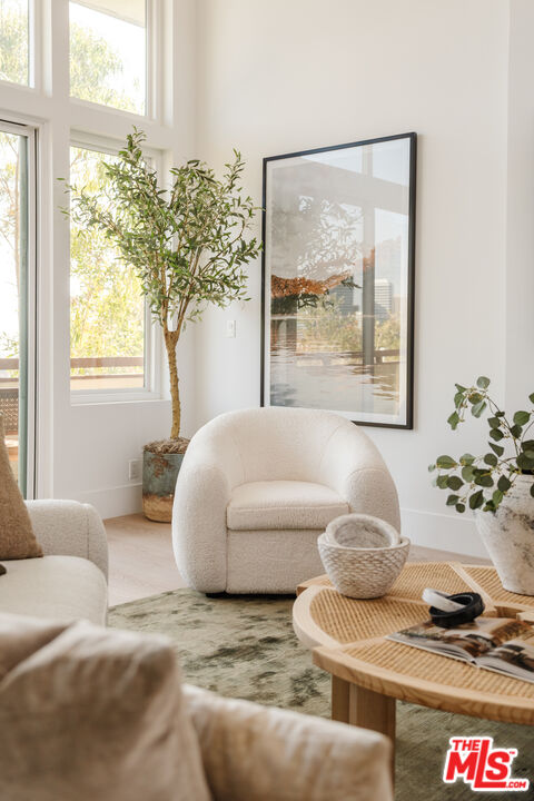 1277 S Beverly Glen Blvd Unit: 408