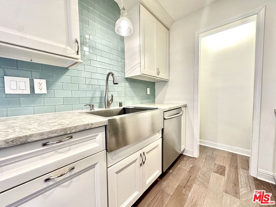 1515 S Beverly Dr Unit: 306