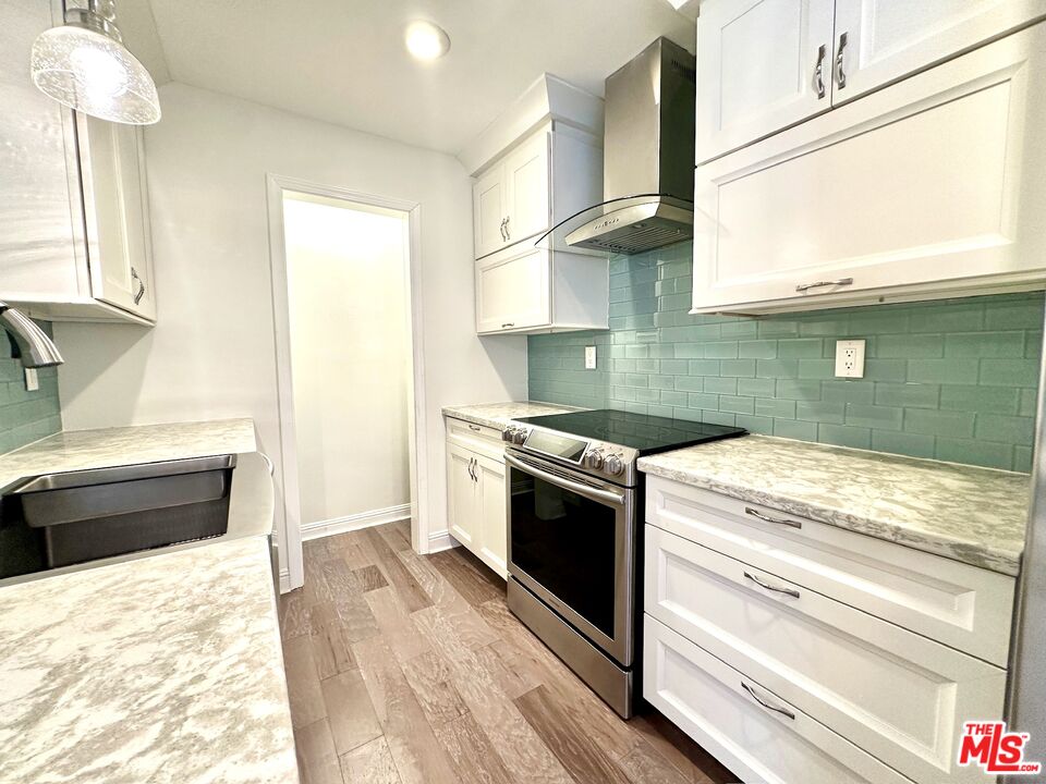 1515 S Beverly Dr Unit: 306