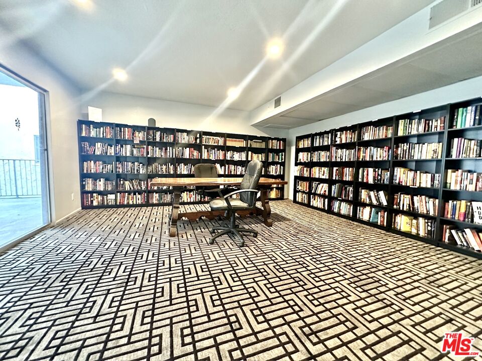 1515 S Beverly Dr Unit: 306