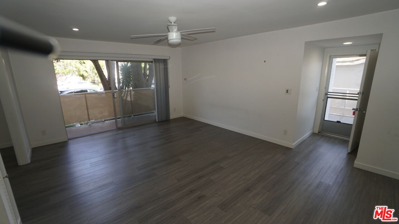 844 6Th St Unit: 1