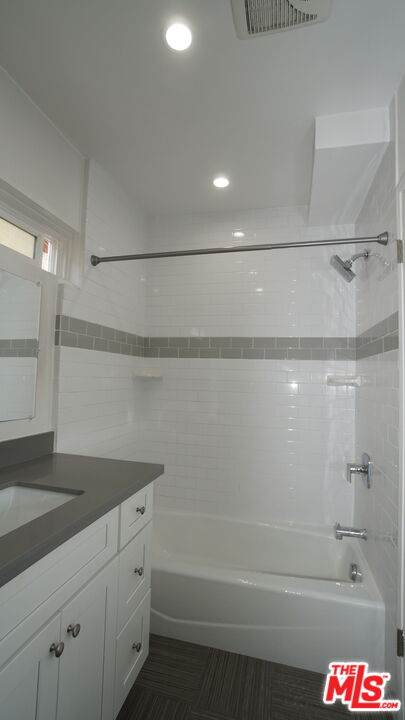 844 6Th St Unit: 1