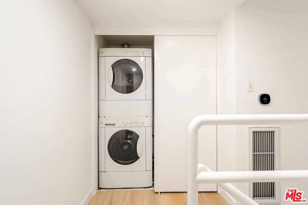 1532 9th St Unit: 2