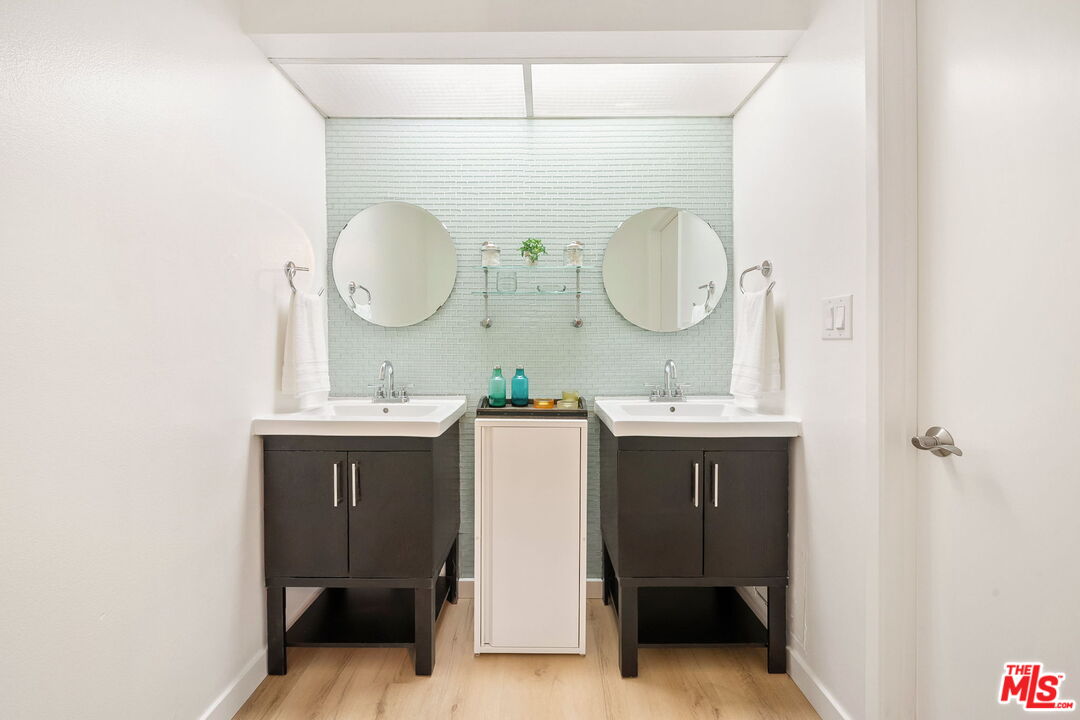 1532 9th St Unit: 2