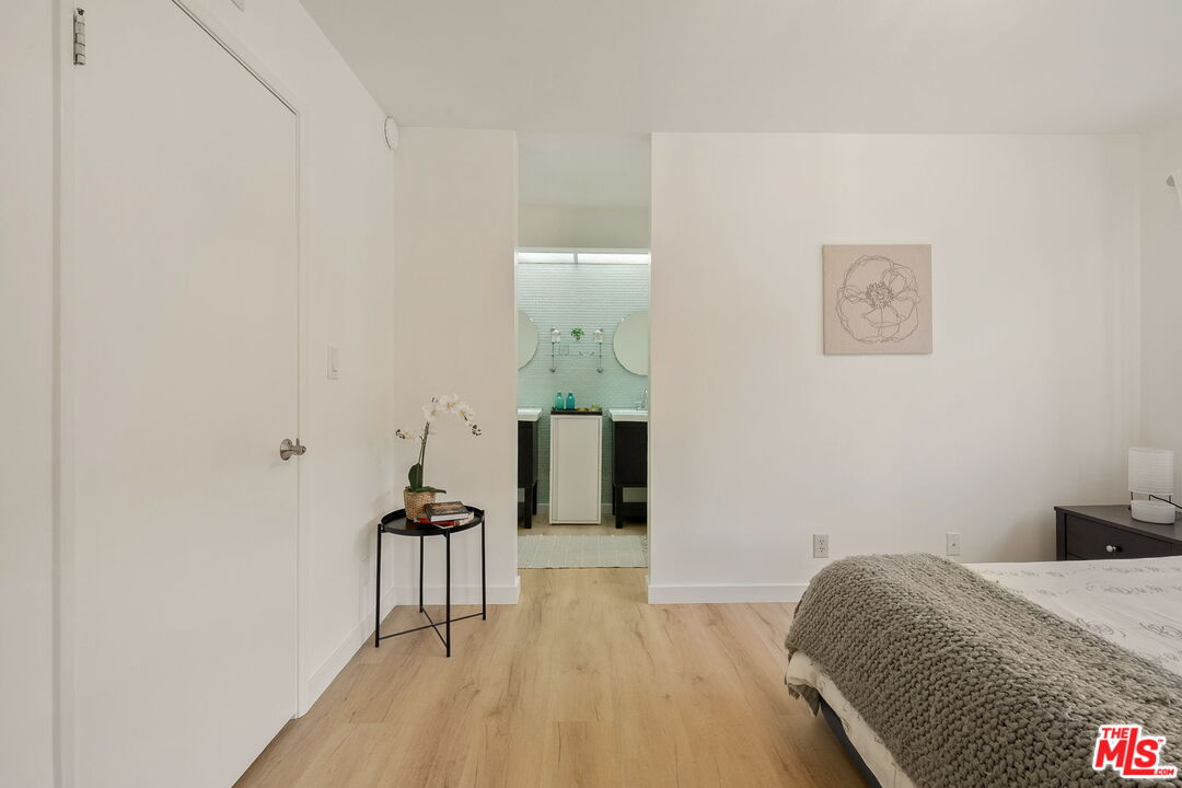 1532 9th St Unit: 2