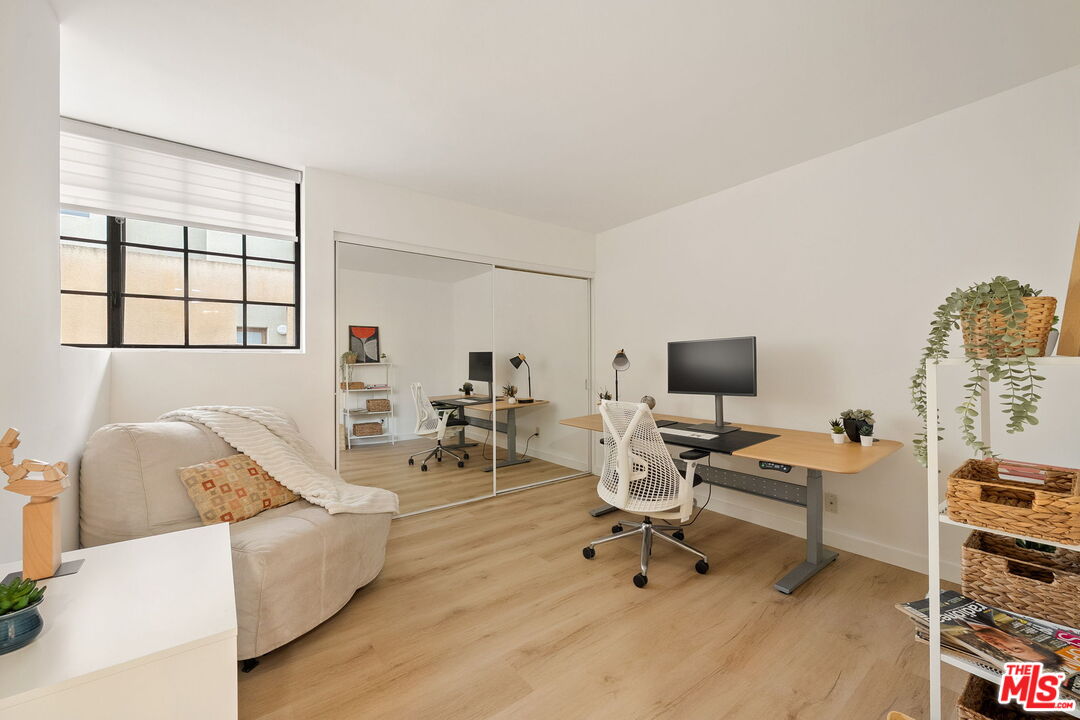 1532 9th St Unit: 2