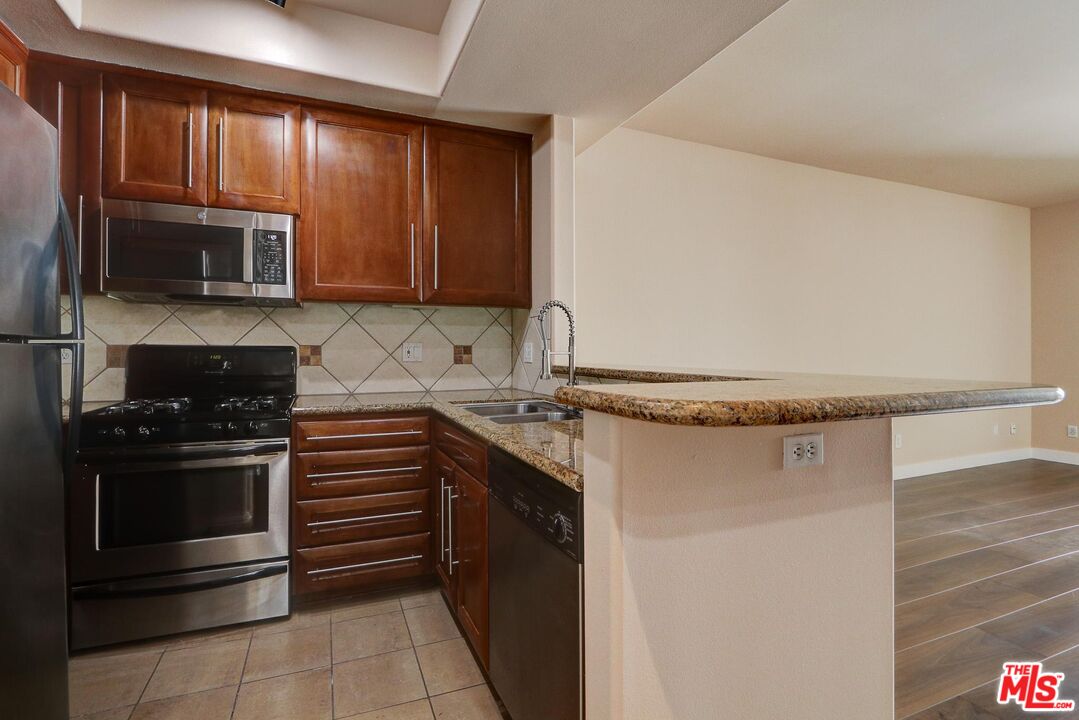 10275 Missouri Ave Unit: #204