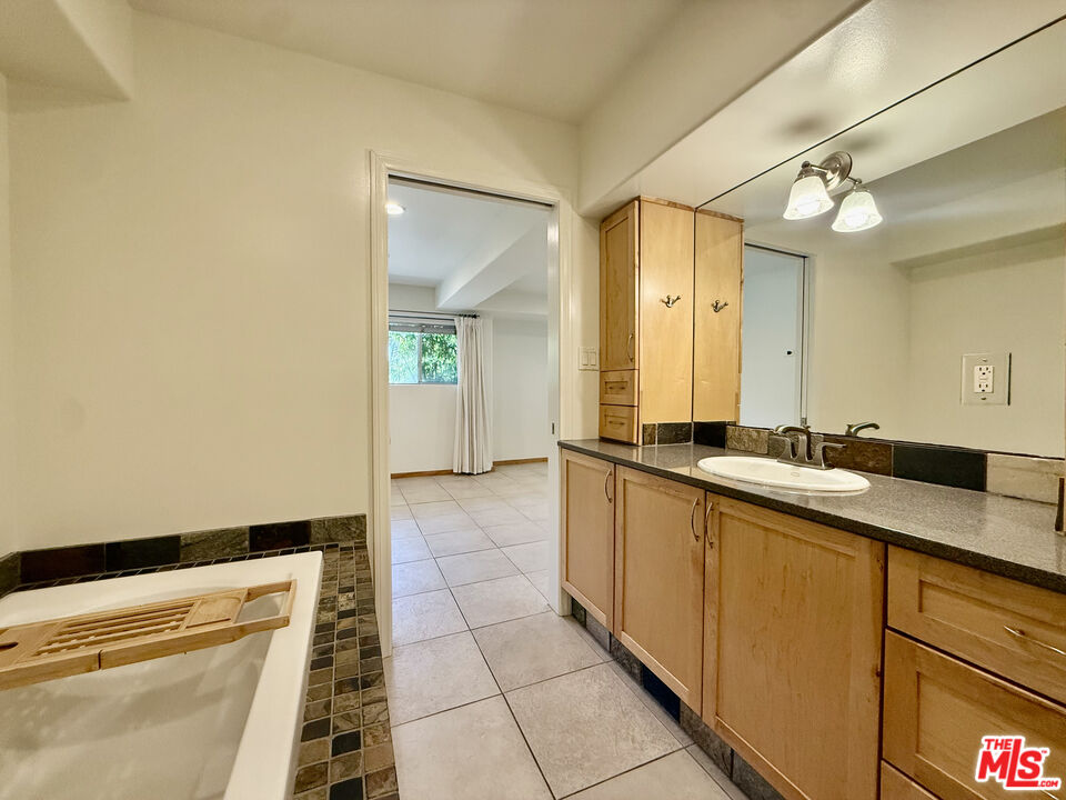11946 Dorothy St Unit: #10