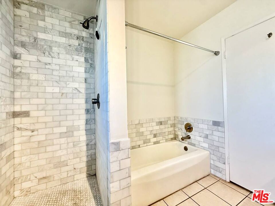 11946 Dorothy St Unit: #7