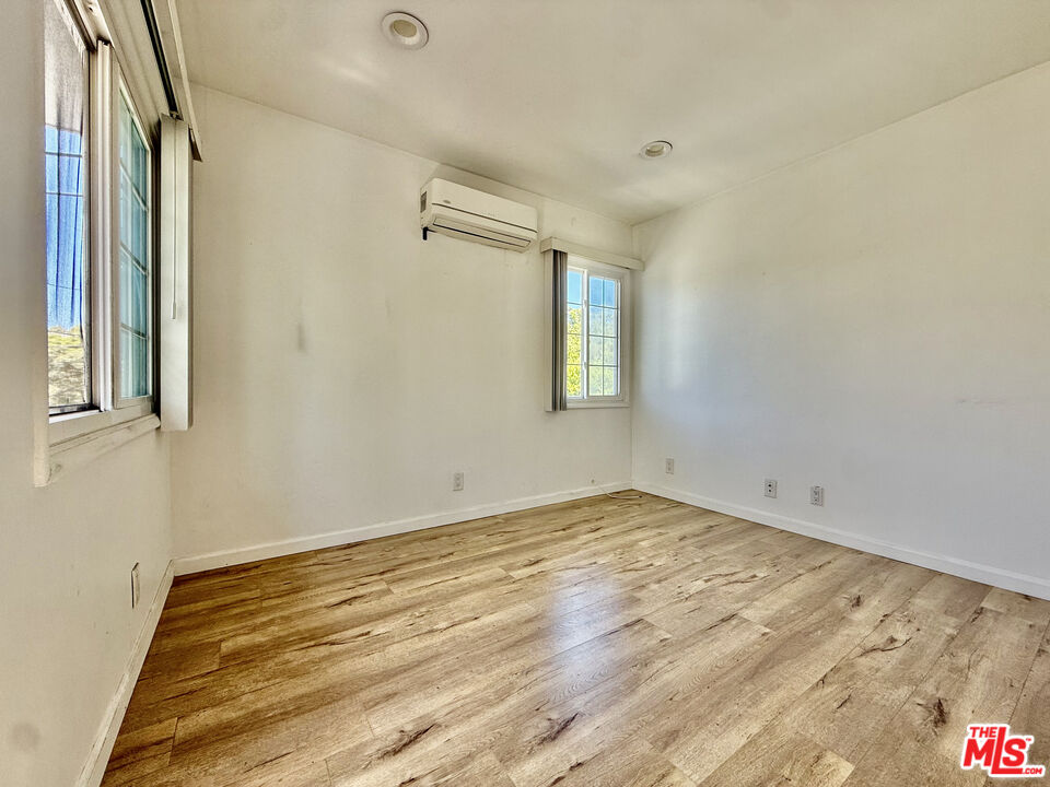 402 Pacific St Unit: #6