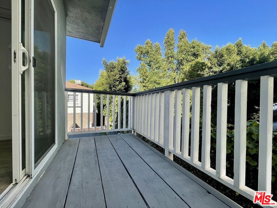 402 Pacific St Unit: #6