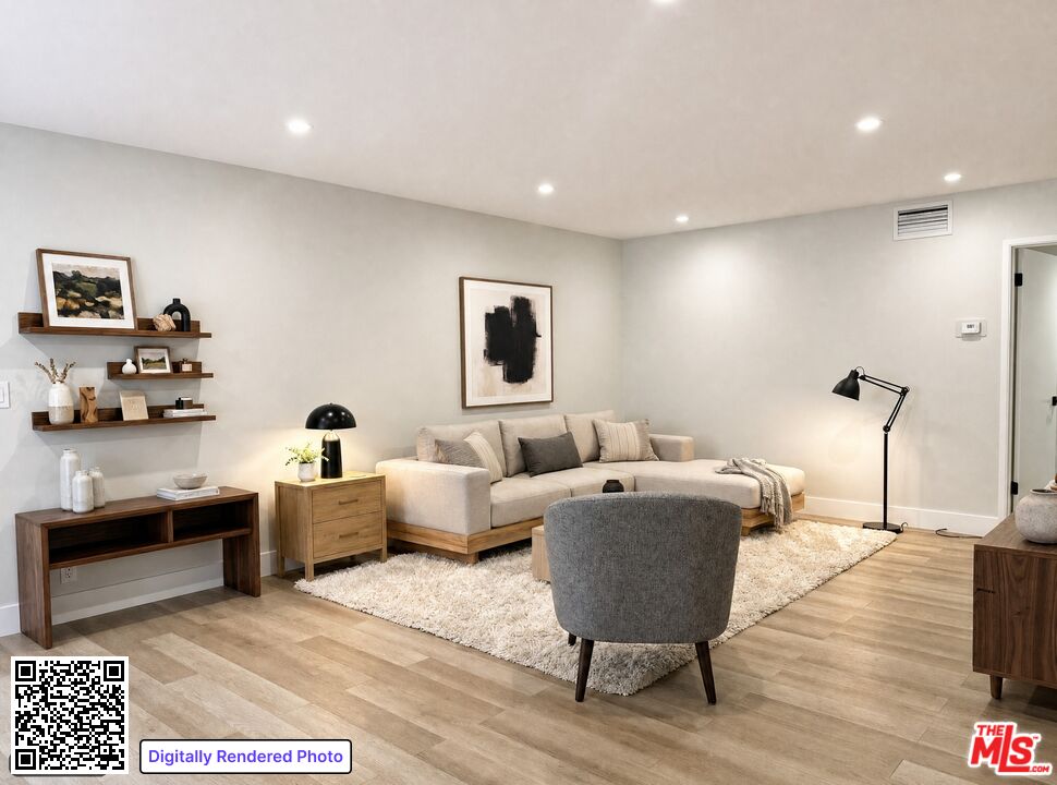 1031 N Laurel Ave Unit: 2