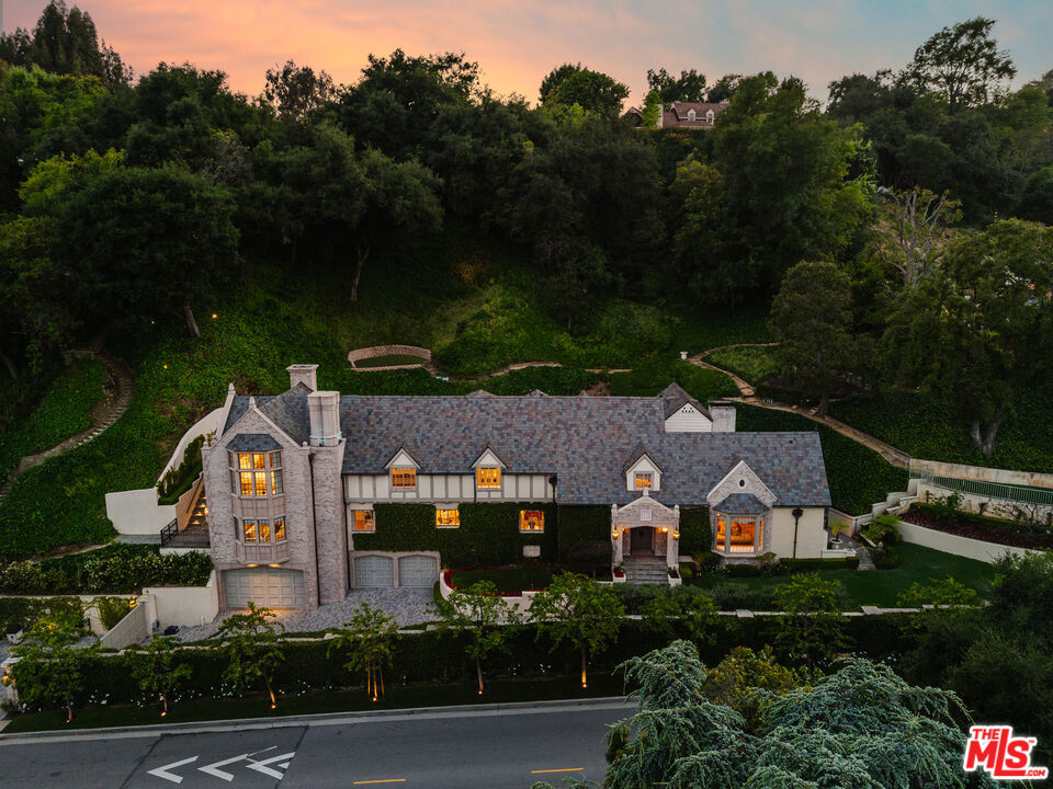 10950 Bellagio Road