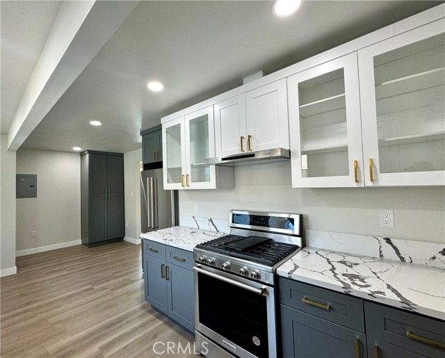 12326 Greene AVE Unit: FRONT HOUS