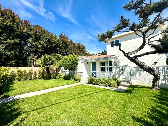 12326 Greene AVE Unit: FRONT HOUS