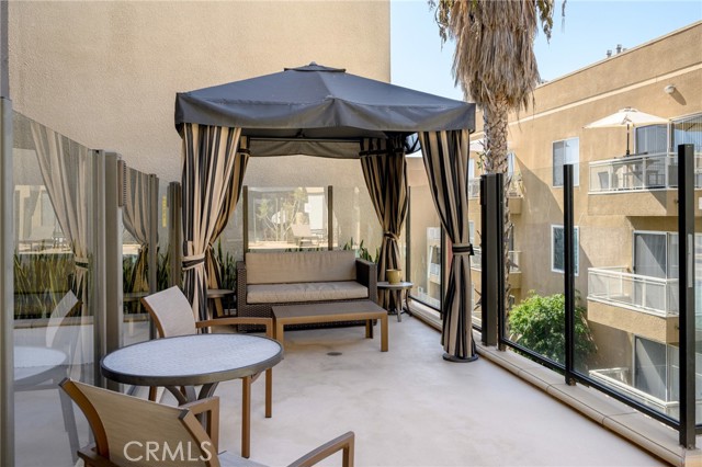 7320 Hawthorn AVE Unit: 122