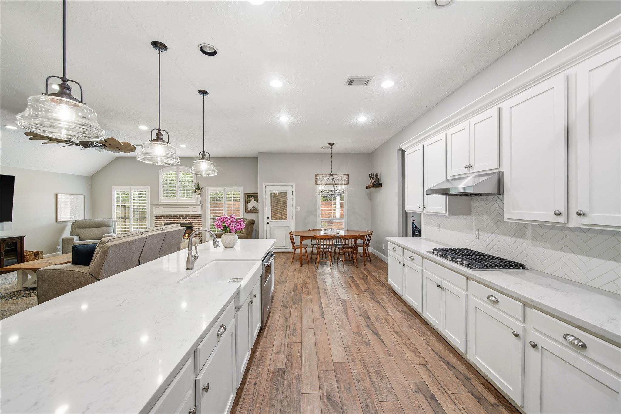 8027 Spring Bluebonnet Drive