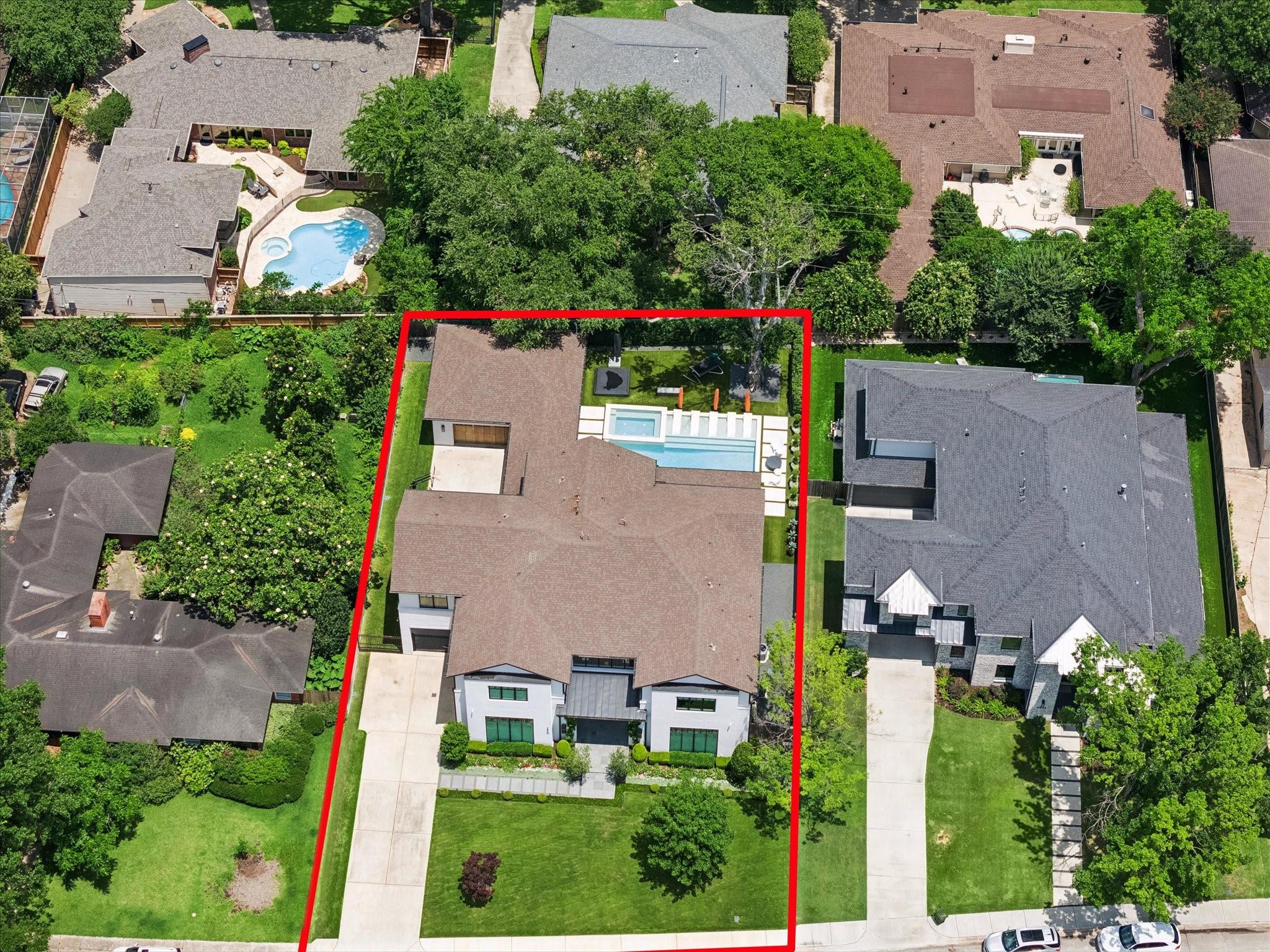 5650 Chevy Chase Drive