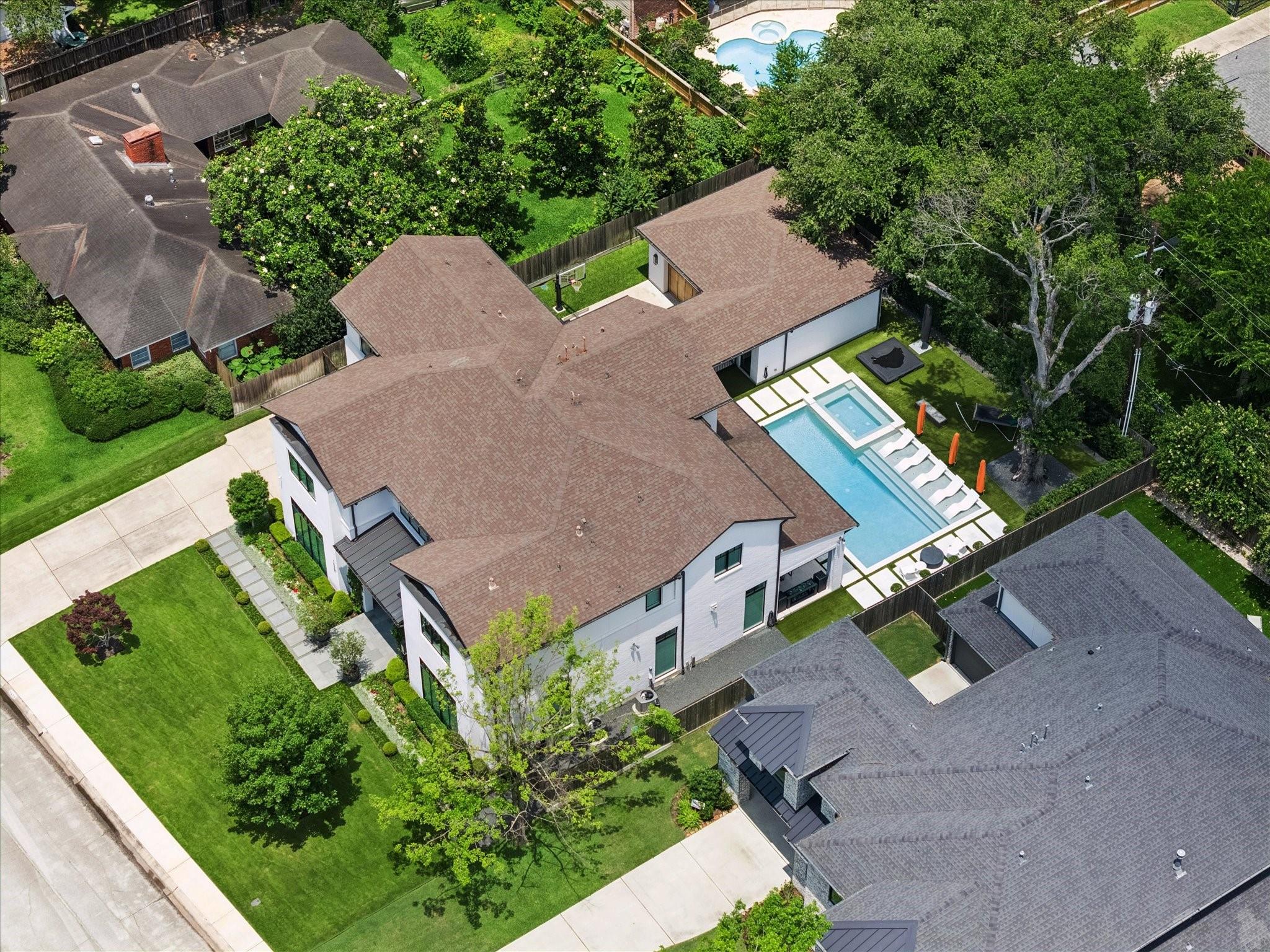 5650 Chevy Chase Drive