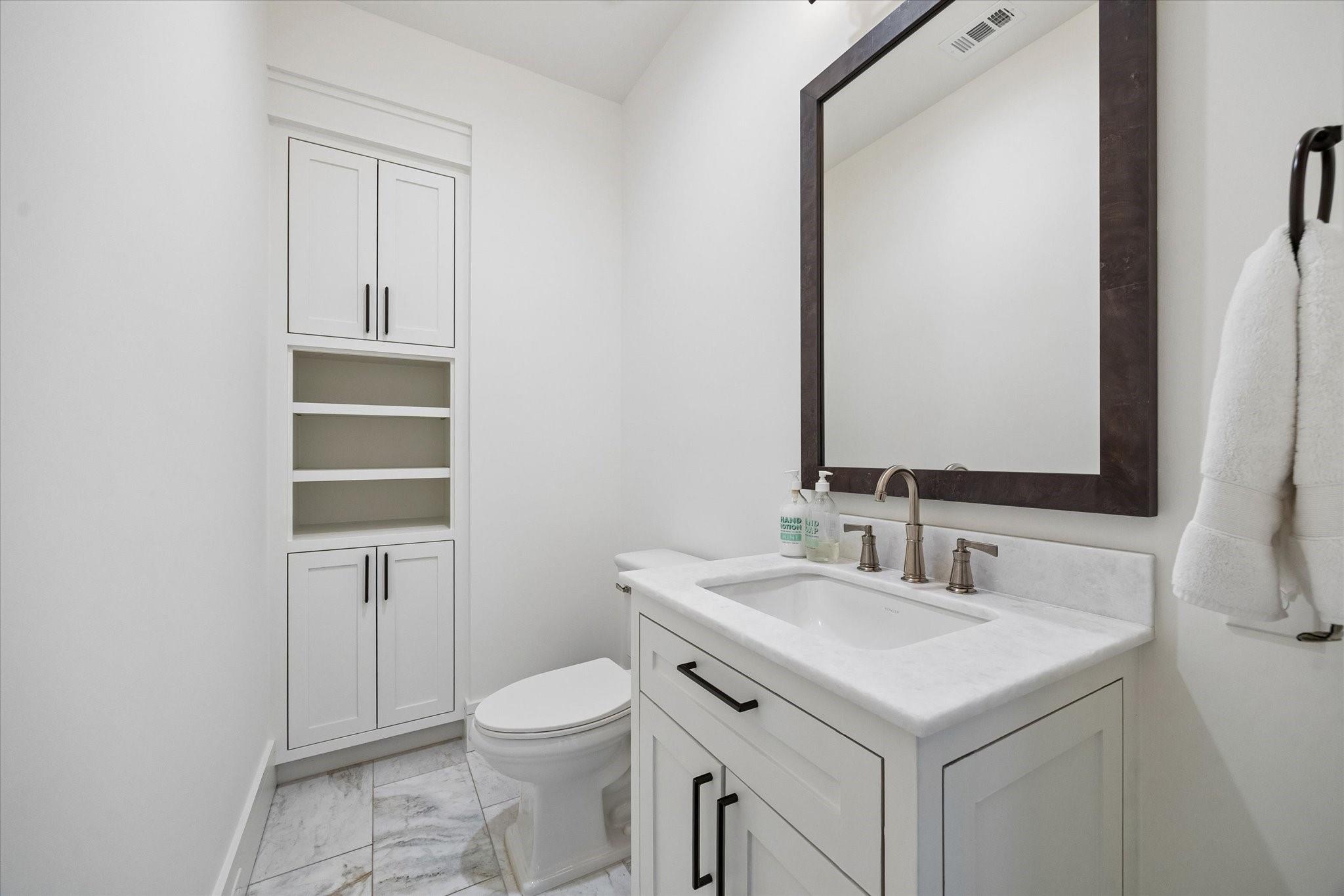 5650 Chevy Chase Drive