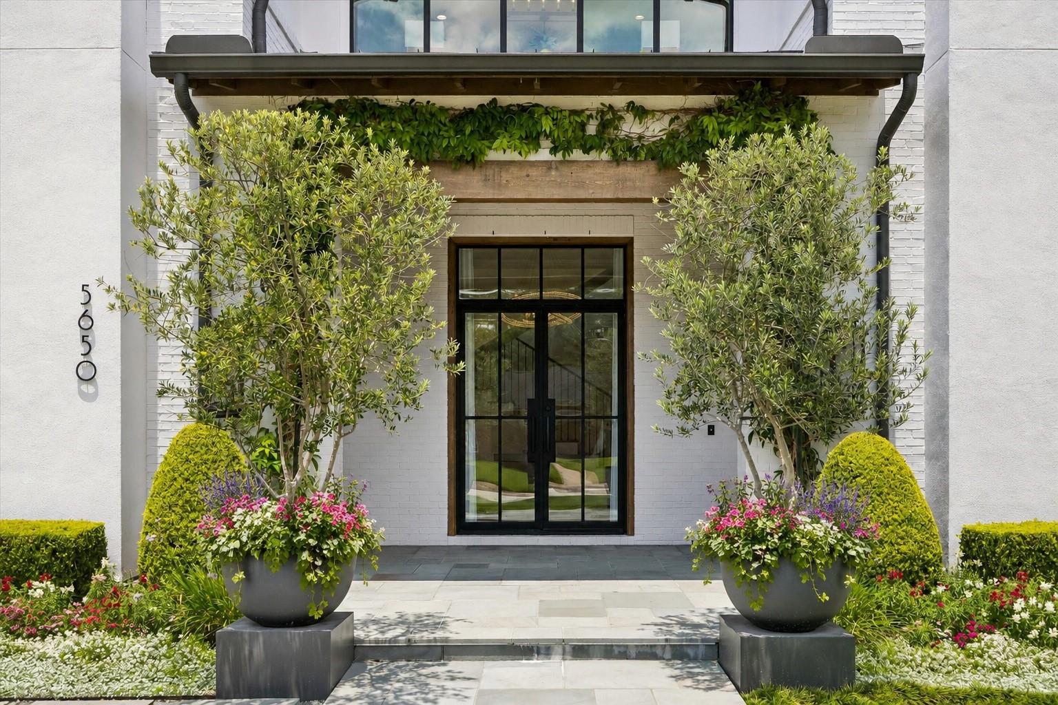 5650 Chevy Chase Drive